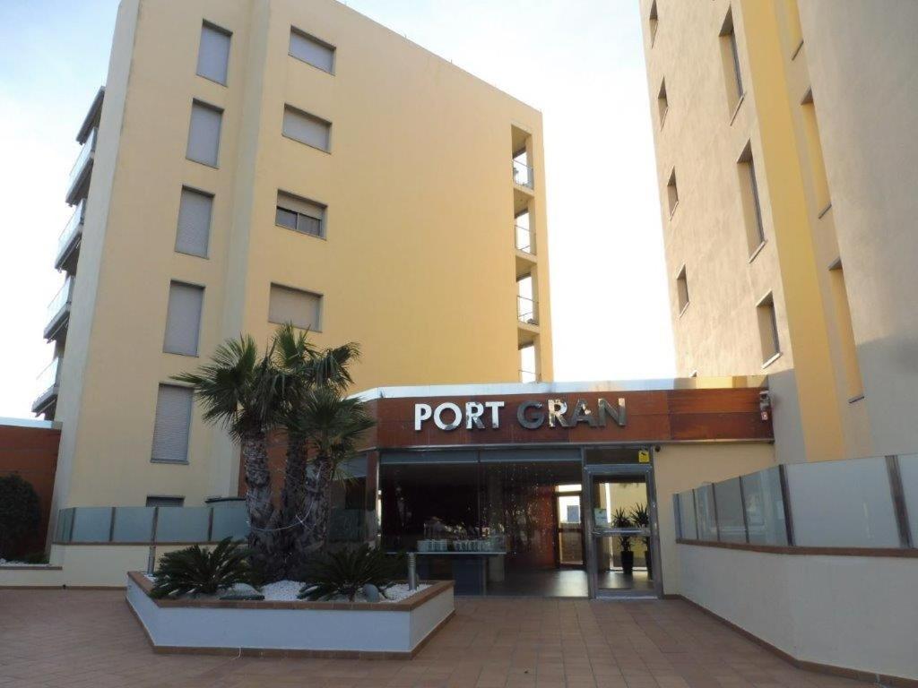 Global Immo 3352 Port Gran Roses